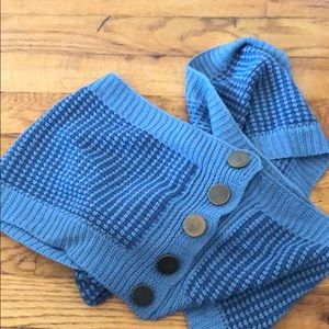 Infinity scarf! Knit with gold buttons